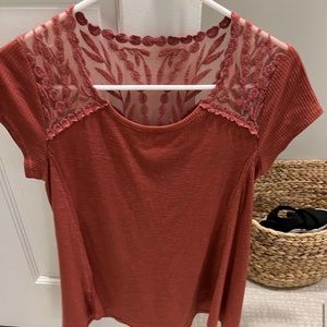Pretty boutique top size medium